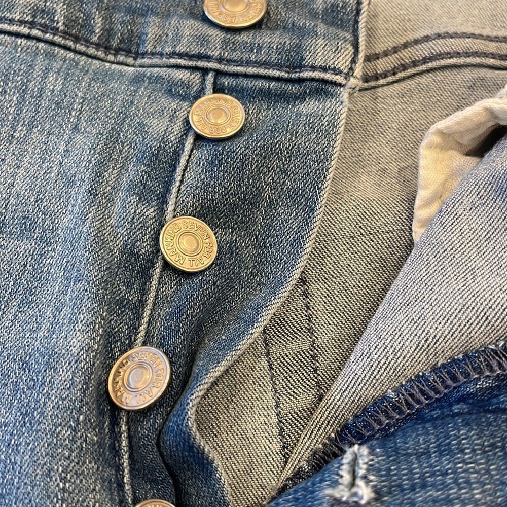 7 for all mankind Josephine skinny boyfriend, size 32 high waisted soft fabric. - Picture 6 of 11